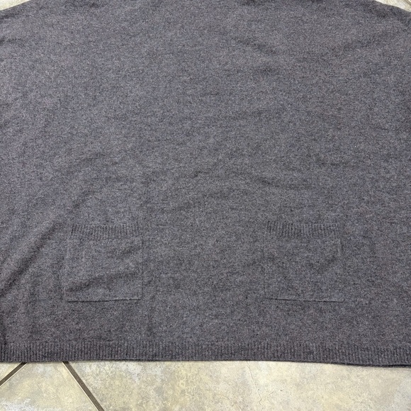 Talbots Womens Pure Cashmere Gray Turtle Neck Poncho Sz L Preppy Career Casual - Picture 3 of 9